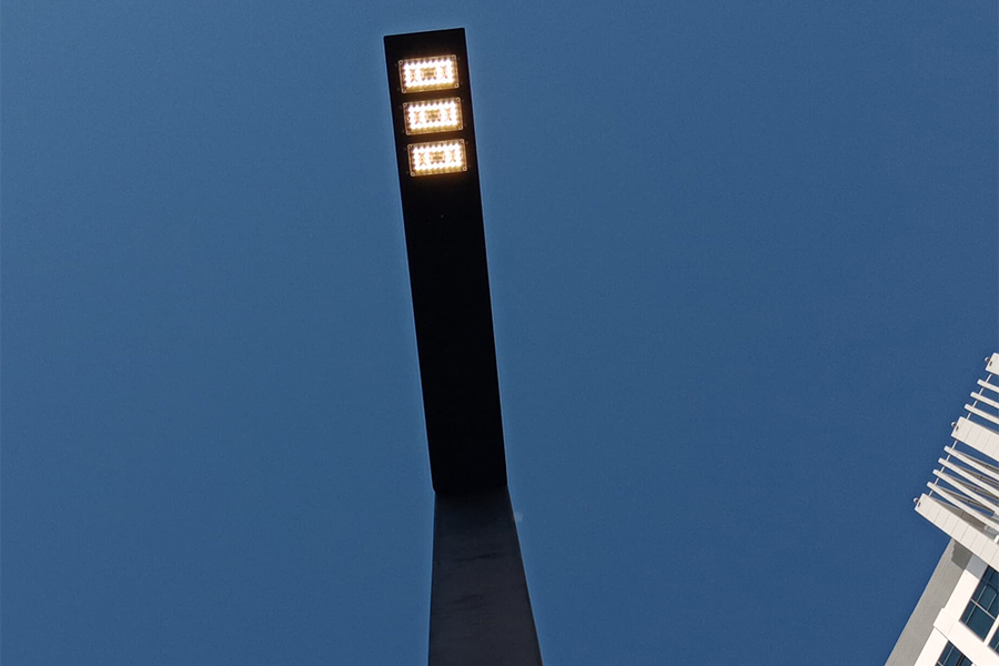 Vereinigte Arabische Emirate – dekorativer Lichtmast